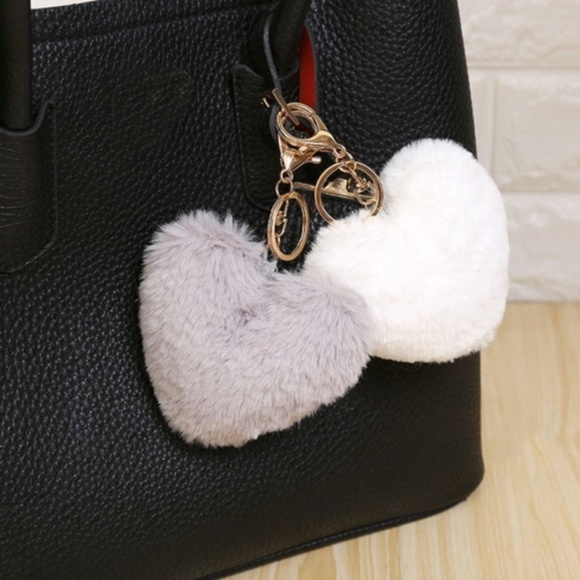 MODA ME COUTURE Accessories - KEYCHAIN Heart shaped Faux Fur